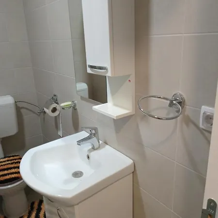 Zgrada * Doboj